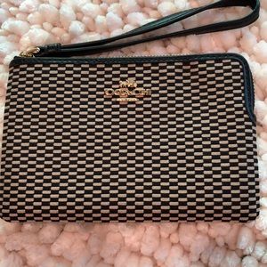 Coach corner zip wristlet - legacy jacquard fabric